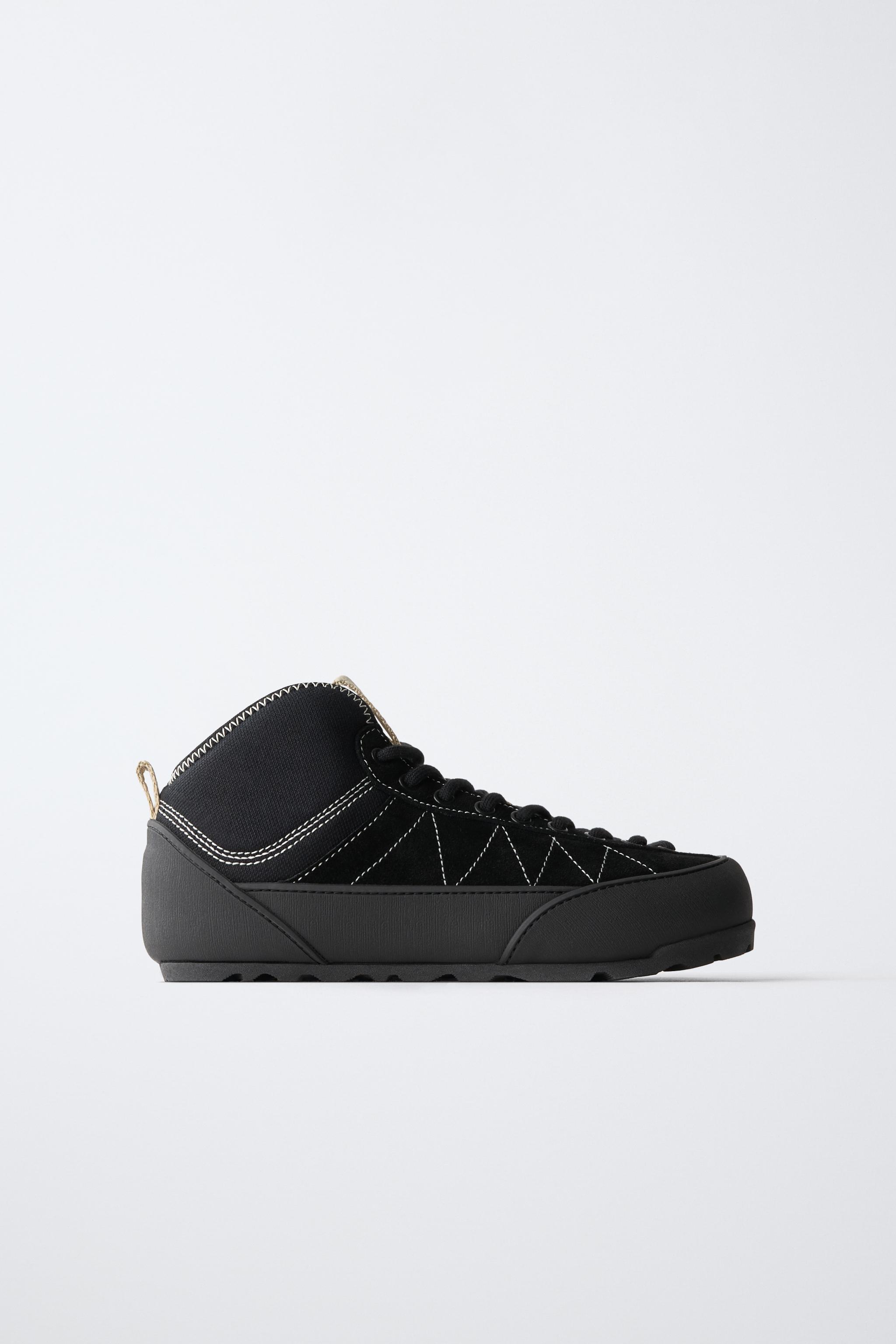 HIGH-TOP SNEAKERS — Black