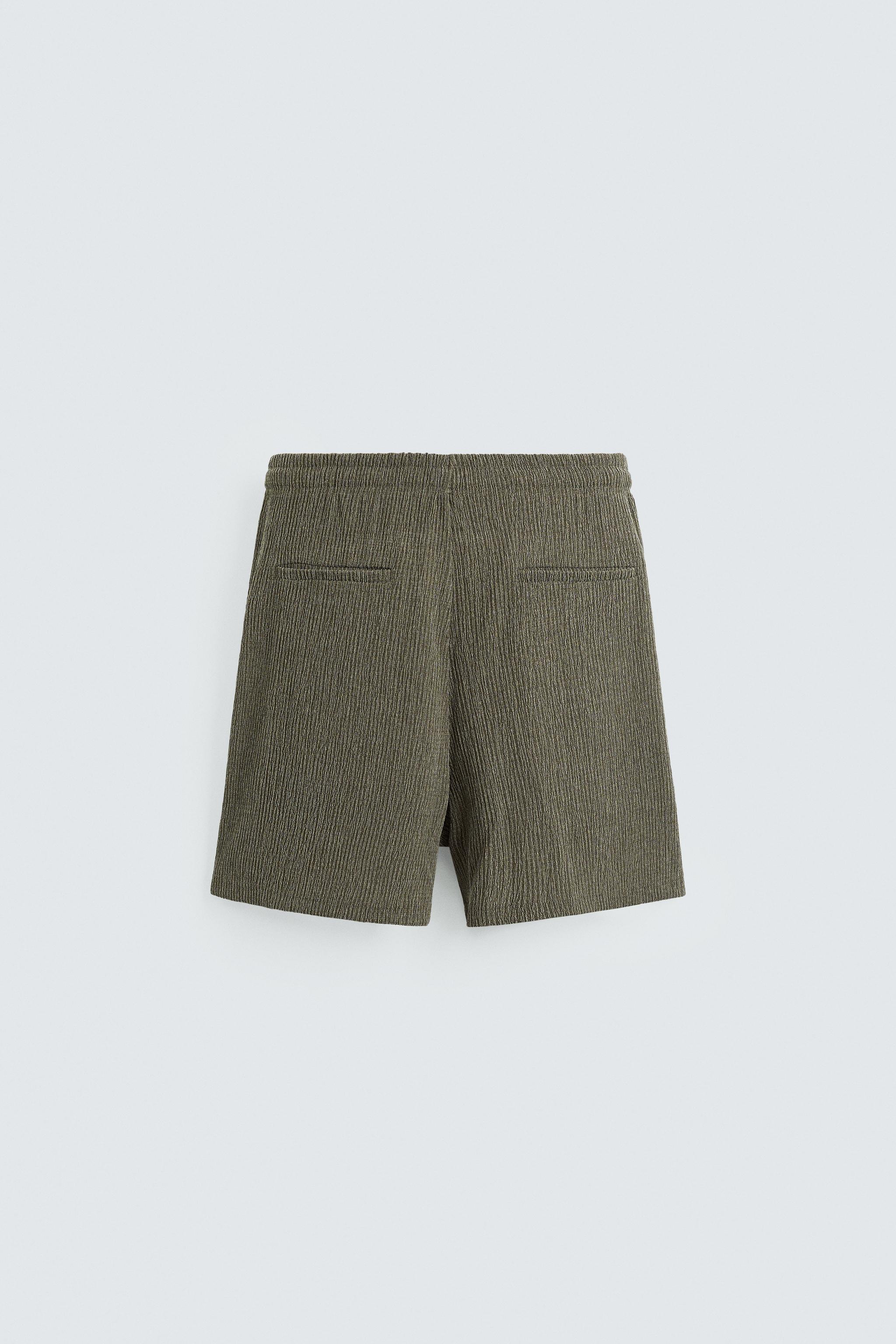 TEXTURED RELAXED FIT SHORTS