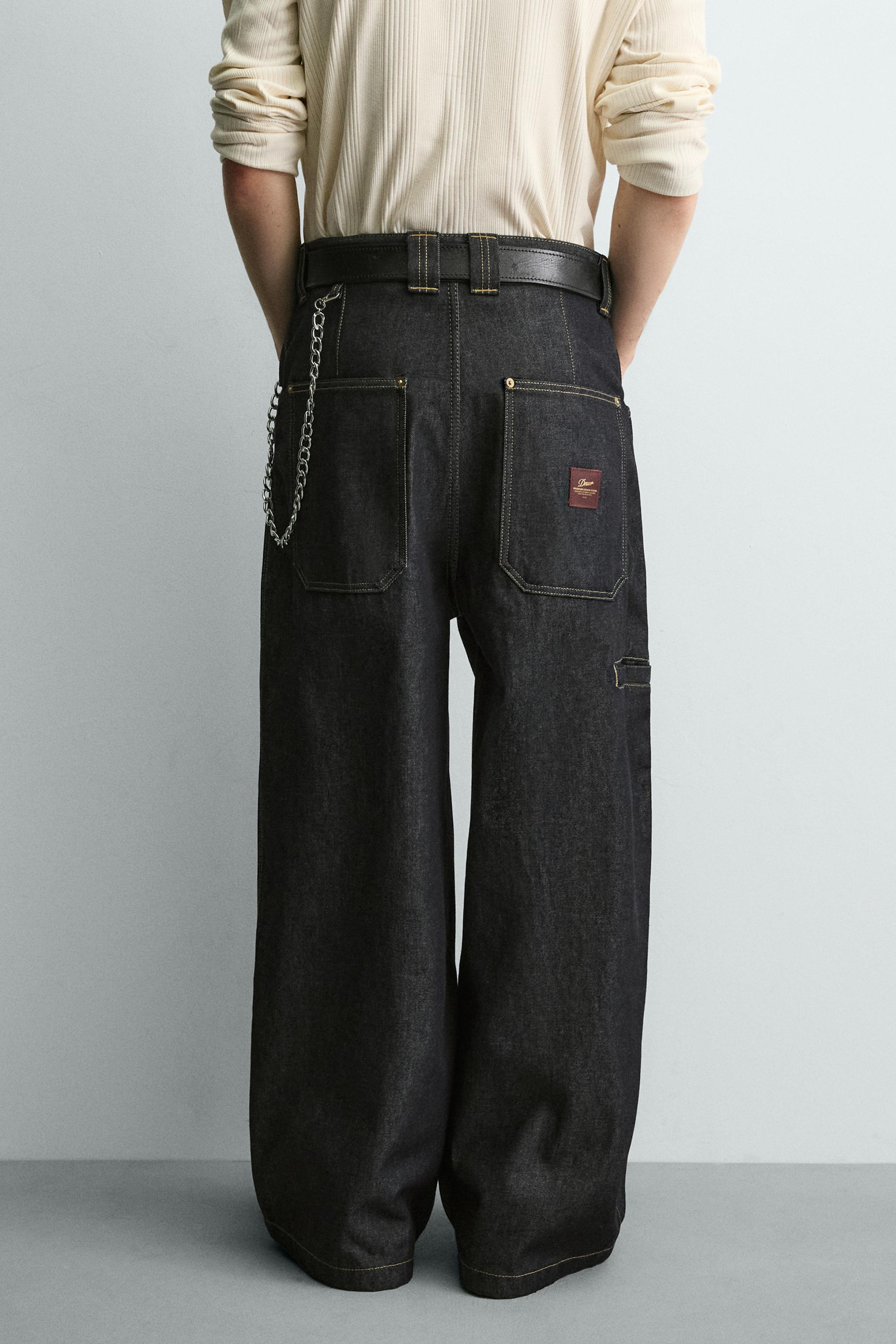 PANTALON BAGGY FIT AVEC CHAÎNE