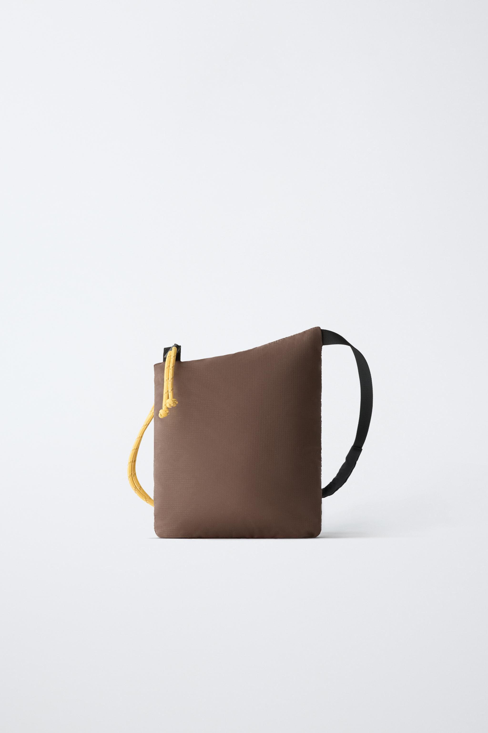 SPORTY CROSSBODY BAG