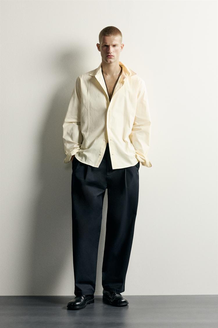Camisa de corte relajado con detalle de costura