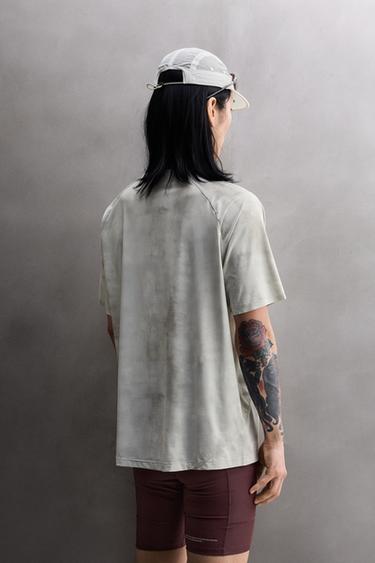 T-SHIRT TECHNIQUE RUNNING IMPRIMÉ - Gris de Zara - Image 2