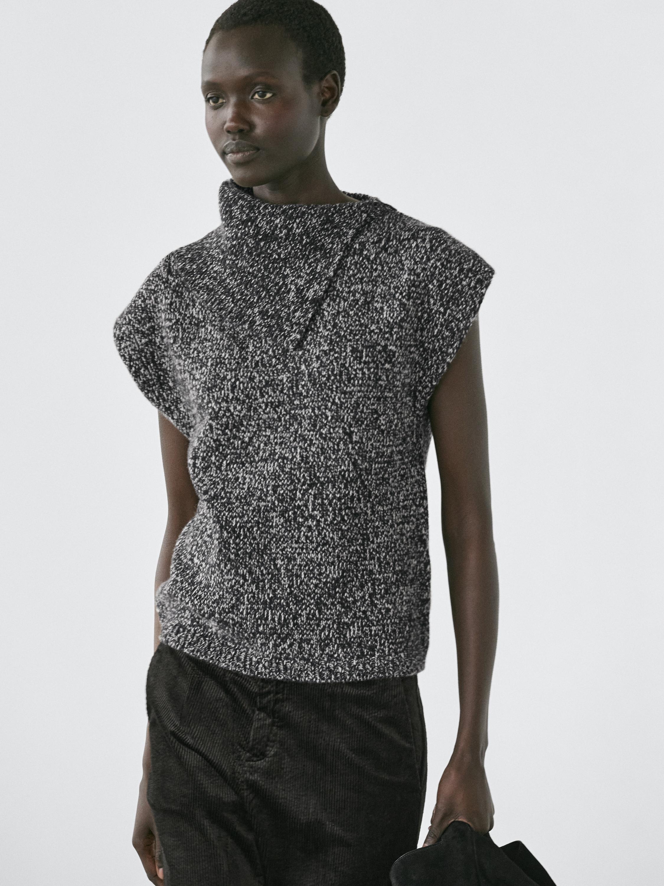 Mouliné knit vest with collar detail