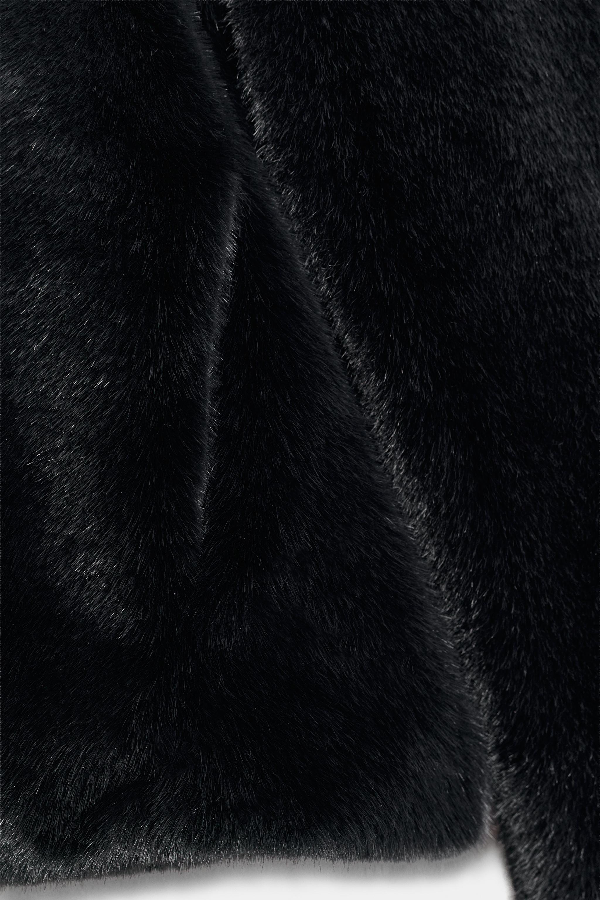 FAUX FUR SHORT COAT