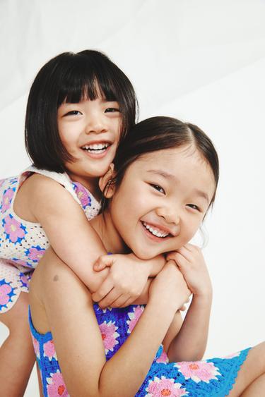 クロシェットフラワーニットトップスピンクZaraのクロシェットフラワーニットトップス - ピンク 