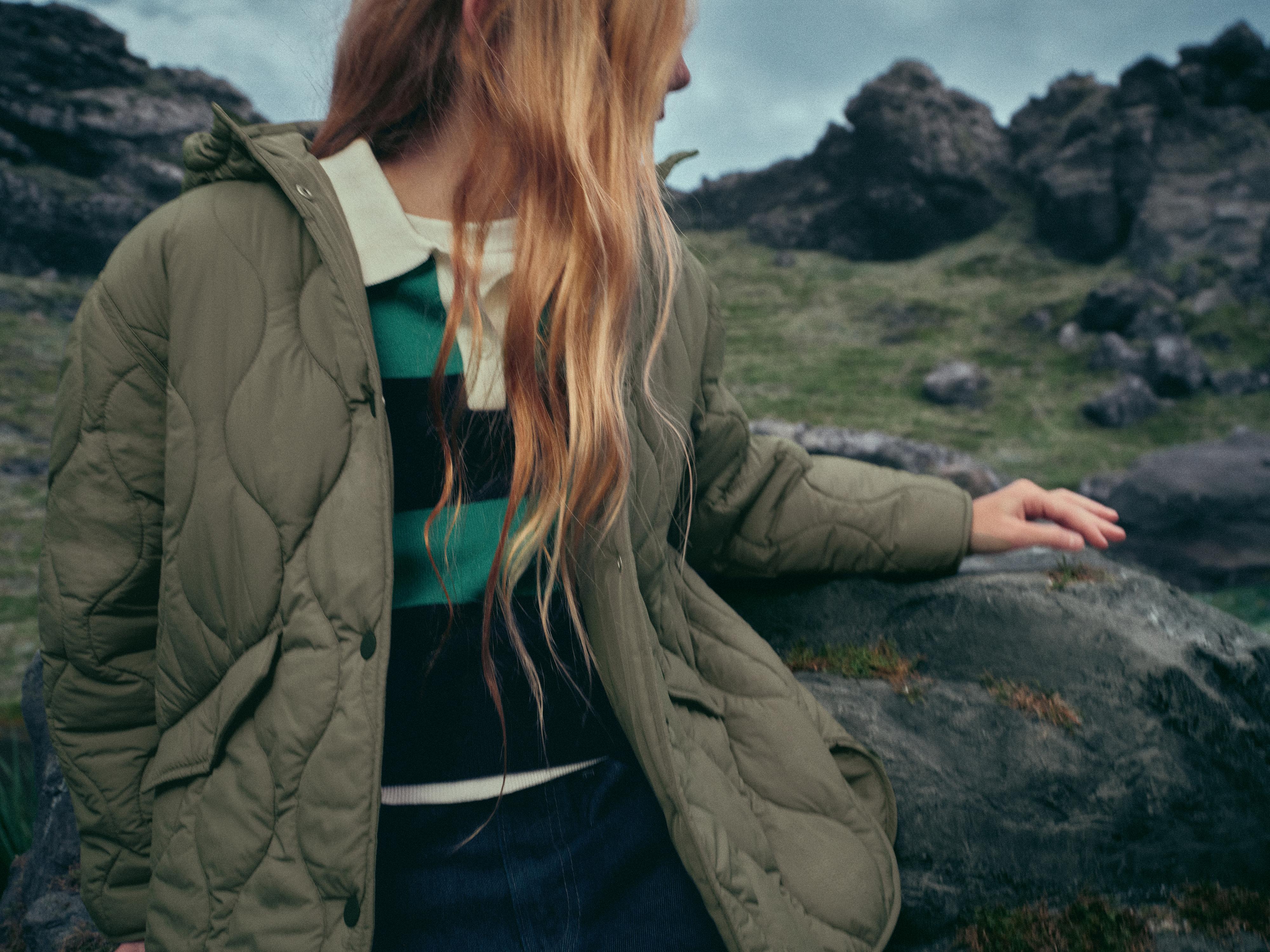 WATER-REPELLENT HOODED QUILTED JACKET — Mid-green