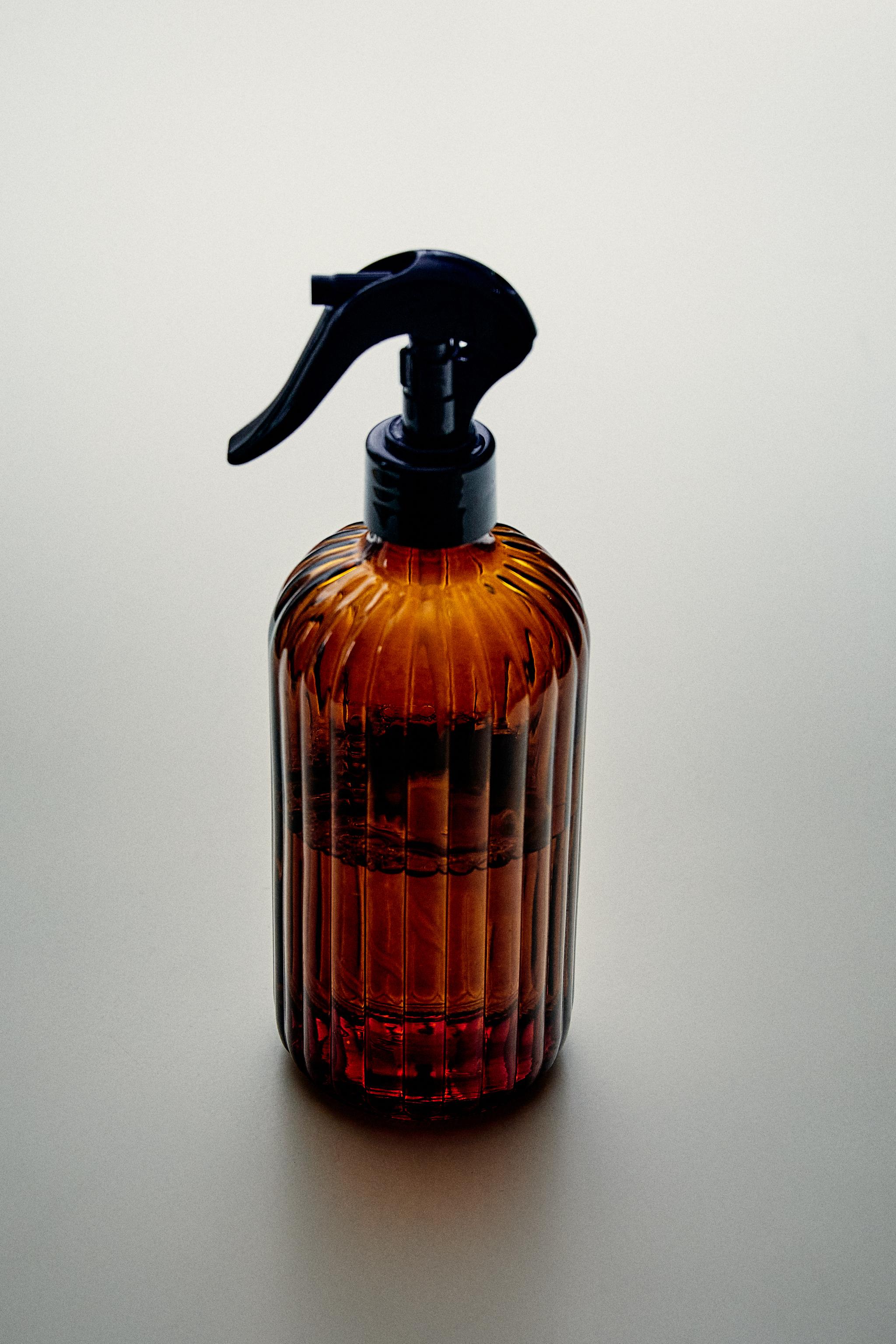 (16.91 oz) REFILLABLE GLASS SPRAY BOTTLE