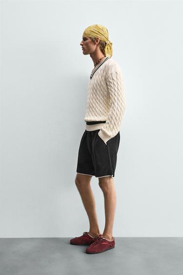 PULL STRUCTURÉ À TORSADES - Écru de Zara - Image 3