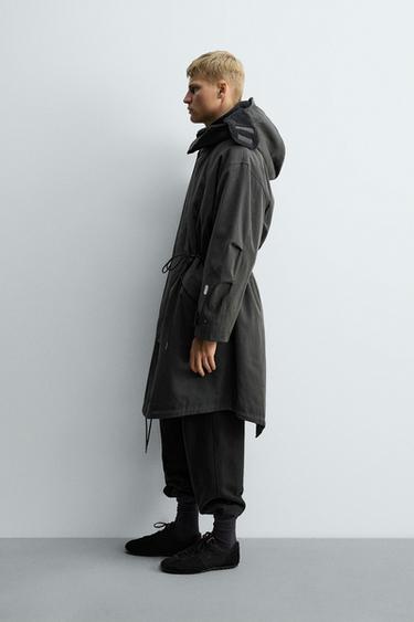 PARKA OVERSIZE STŘIHU S KAPUCÍ X SR_A - Lepidlo od Zara