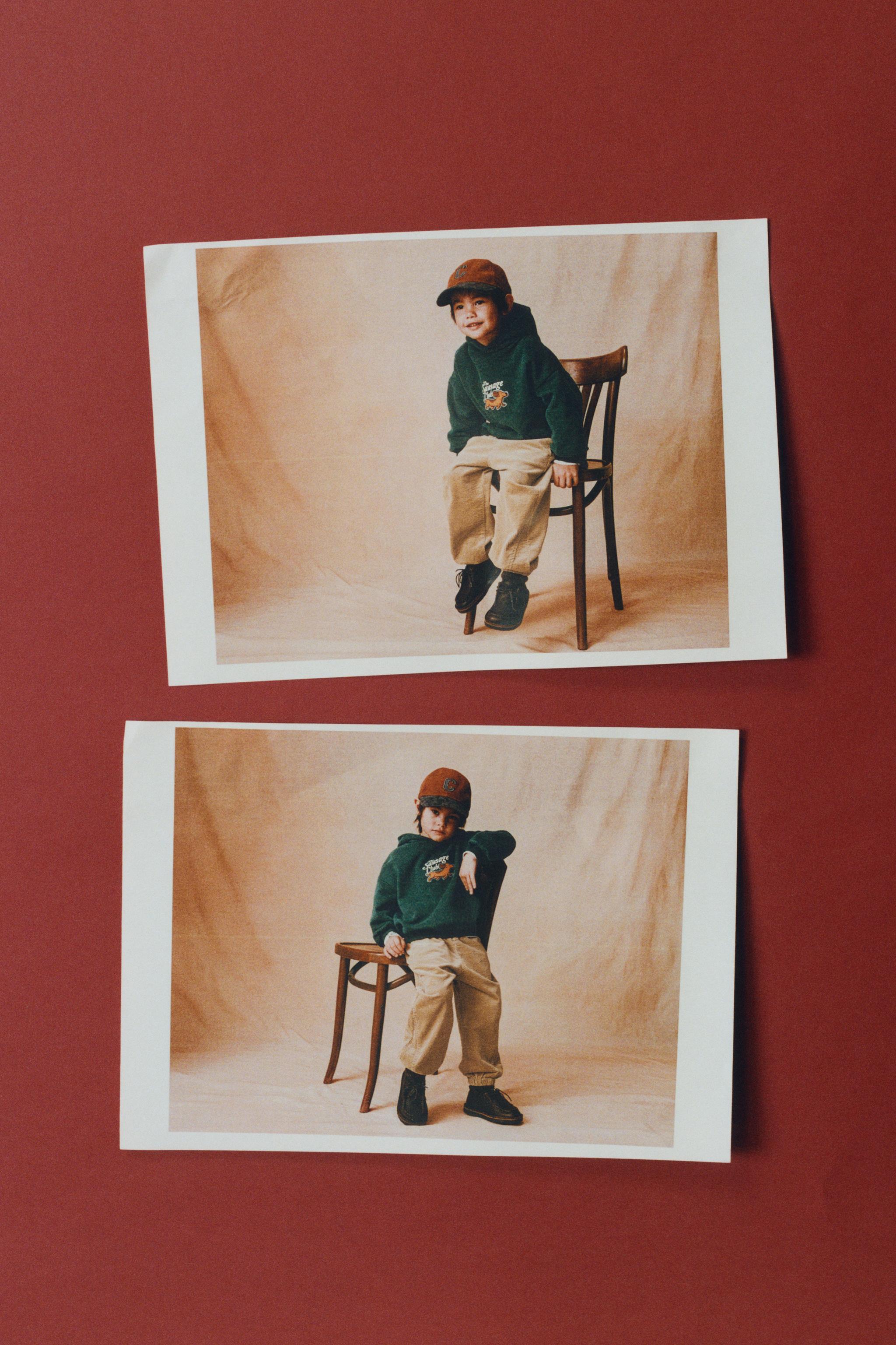 SWEAT À CAPUCHE CHIEN SAUCISSE