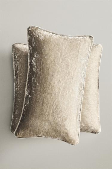 HOUSSE DE COUSSIN VELOURS - Beige de Zara - Image 4