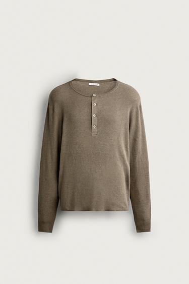 T-SHIRT EN MAILLE À COL TUNISIEN - Marron / Taupe de Zara