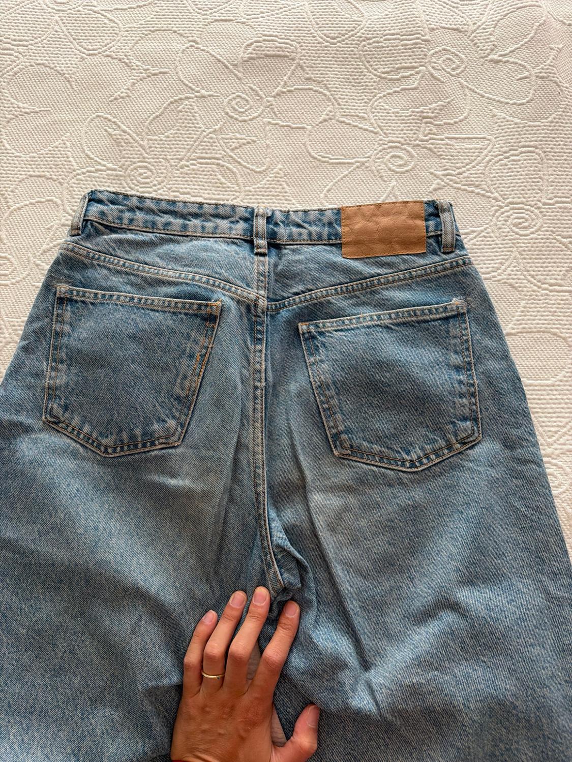 AUTHENTIC DENIM MOM JEANS - Image 4