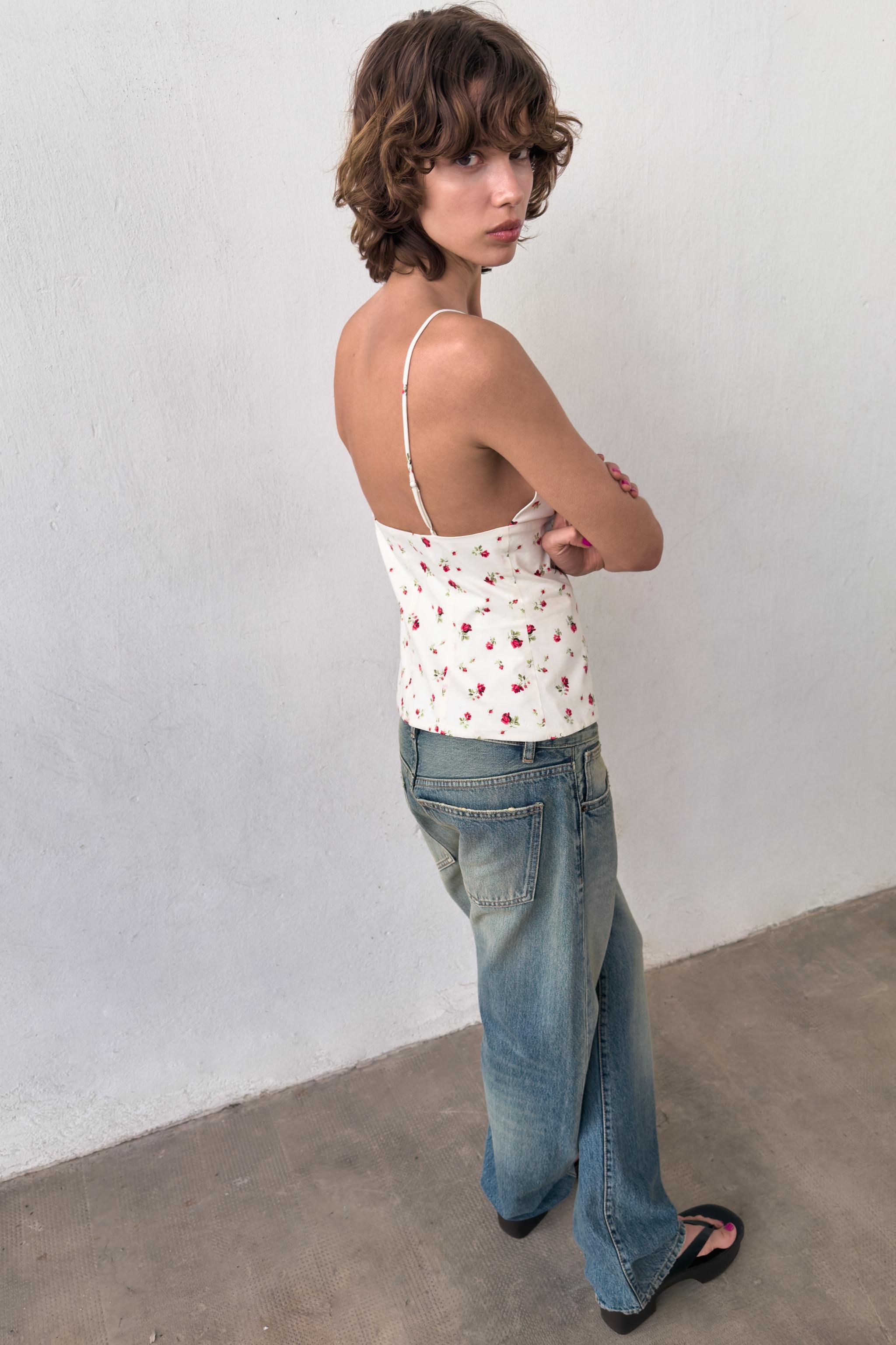 PLEATED STRAP TOP