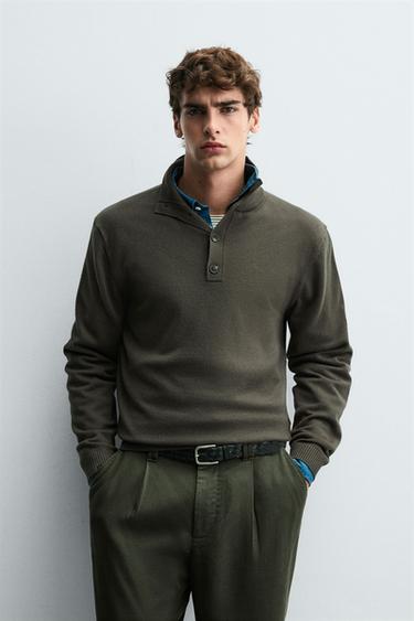 PULLOVER MIT GERIPPTEM STEHKRAGEN UND KNÖPFEN - Graugrün von Zara
