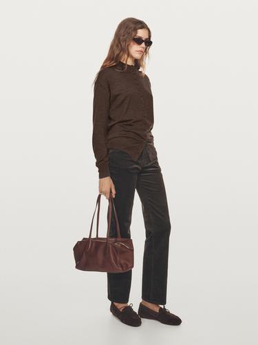 Cardigan col montant avec boutons en tissu - Chocolat de Zara