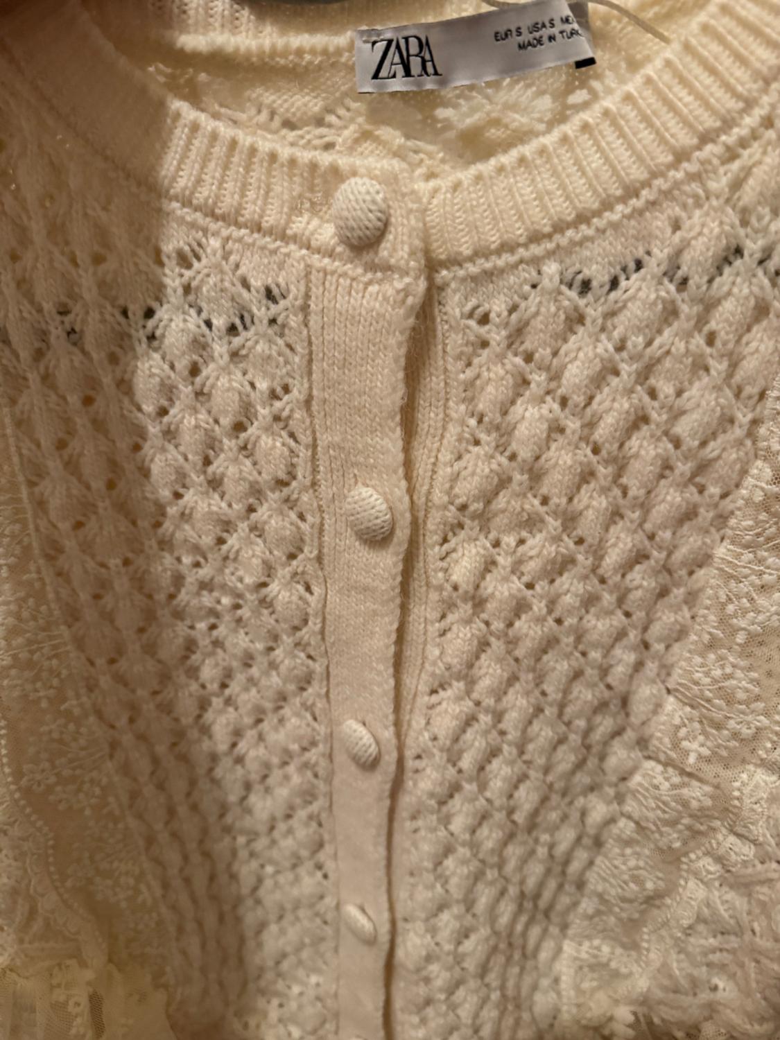 CABLE KNIT CROP SWEATER - Image 3