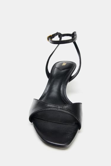SANDALES À TALONS ET BRIDE - Noir de Zara - Image 5
