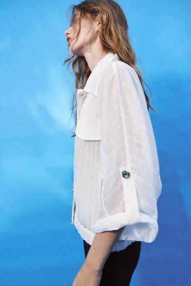 BLUSA SAFARI MANGA REMANGADA - Blanco de Zara