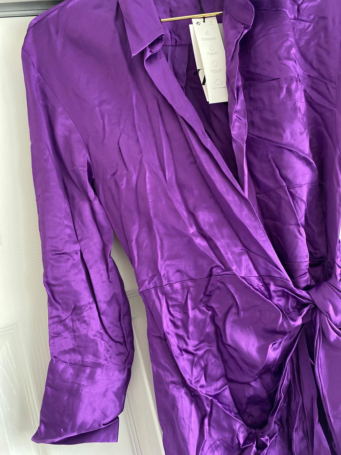 VESTIDO SATINADO CRUZADO - Image 3