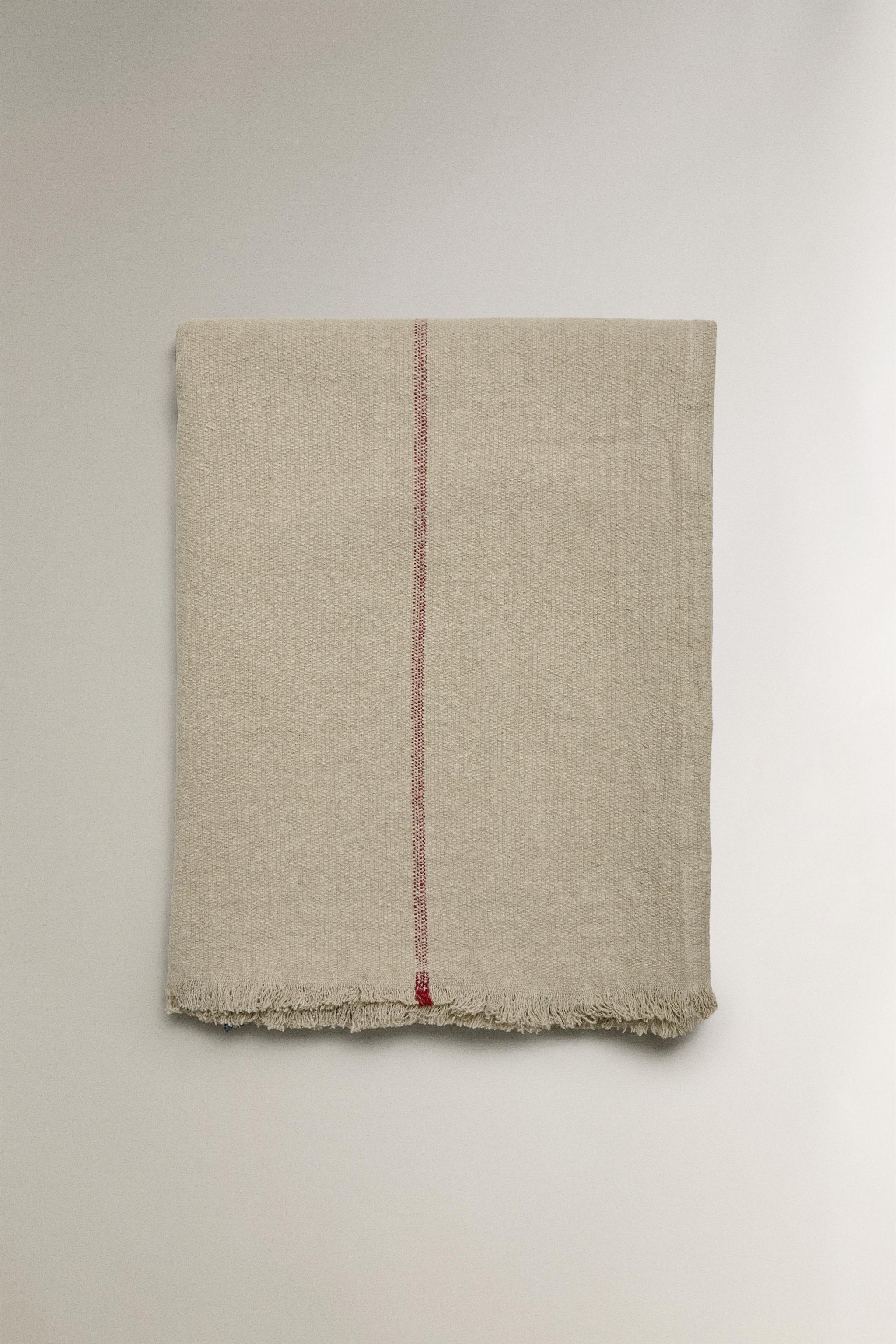 STRIPED LINEN BLANKET