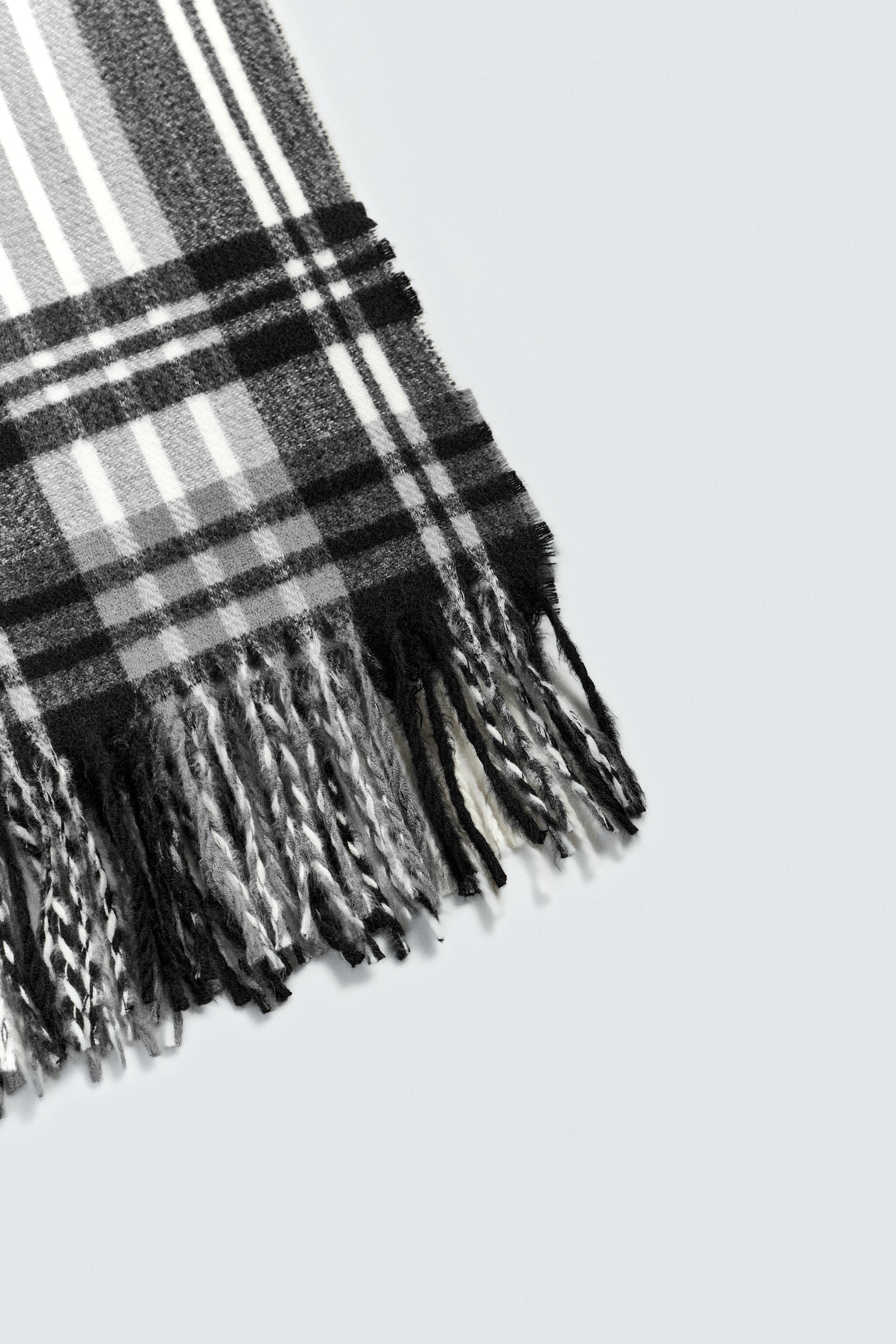CHECK SCARF WITH FRINGING - Black / Ecru | ZARA Singapore