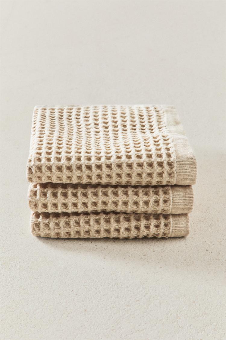 WAFFLE COTTON GUEST TOWEL (PACK OF 3) — Sand