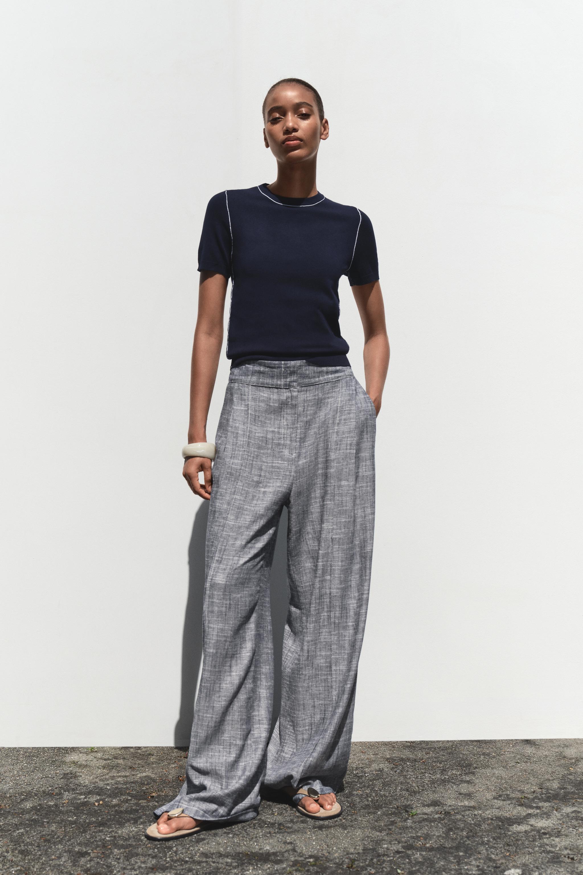 トップス rin 18008T Zippered Sleeveless Top With Prints & Rhinestone - VTrendz