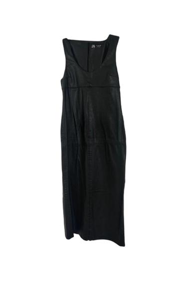 VESTIDO DE CUERO