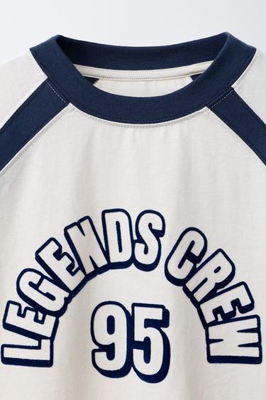 T-SHIRT À MANCHES RAGLAN ET INSCRIPTION FLOQUÉE - Blanc cassé de Zara - Image 2