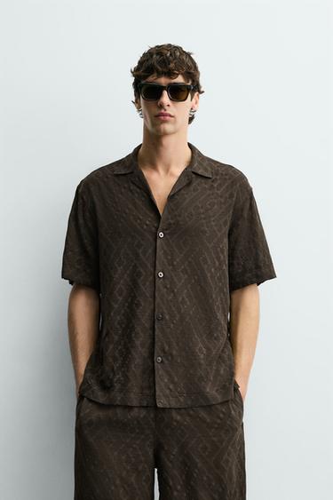 CAMISA JACQUARD GEOMÉTRICO - Marrom da Zara