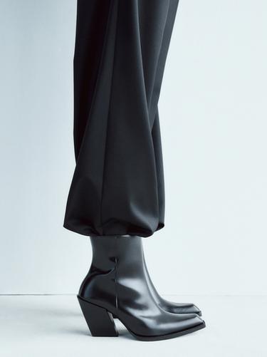 Botín tacón cowboy - Negro de Zara