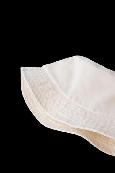 BUCKET HAT WITH STITCHING - Ecru / Marl by Zara