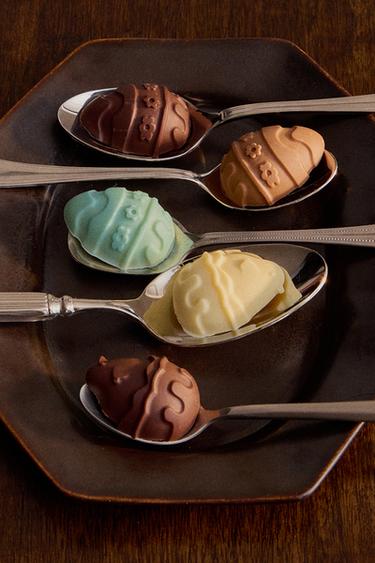 MOULE PÂTISSERIE ŒUFS DE PÂQUES - Crème de Zara