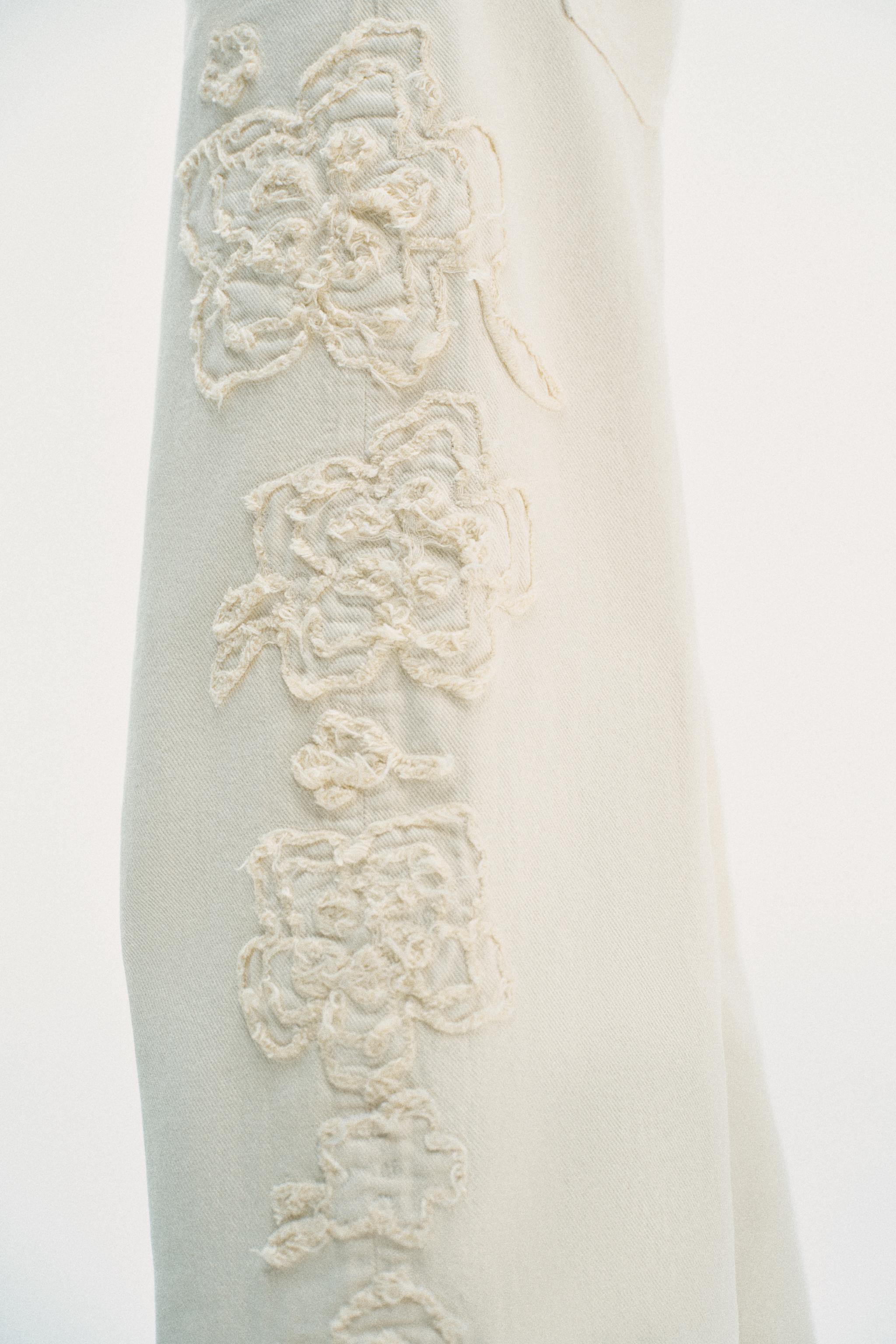 Женские джинсы Zara Z1975 MID-RISE WIDE-LEG STRUCTURED FLORAL JEANS — фото 5