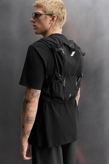 Zara SPORTSKI PRSLUK 15L – Crna