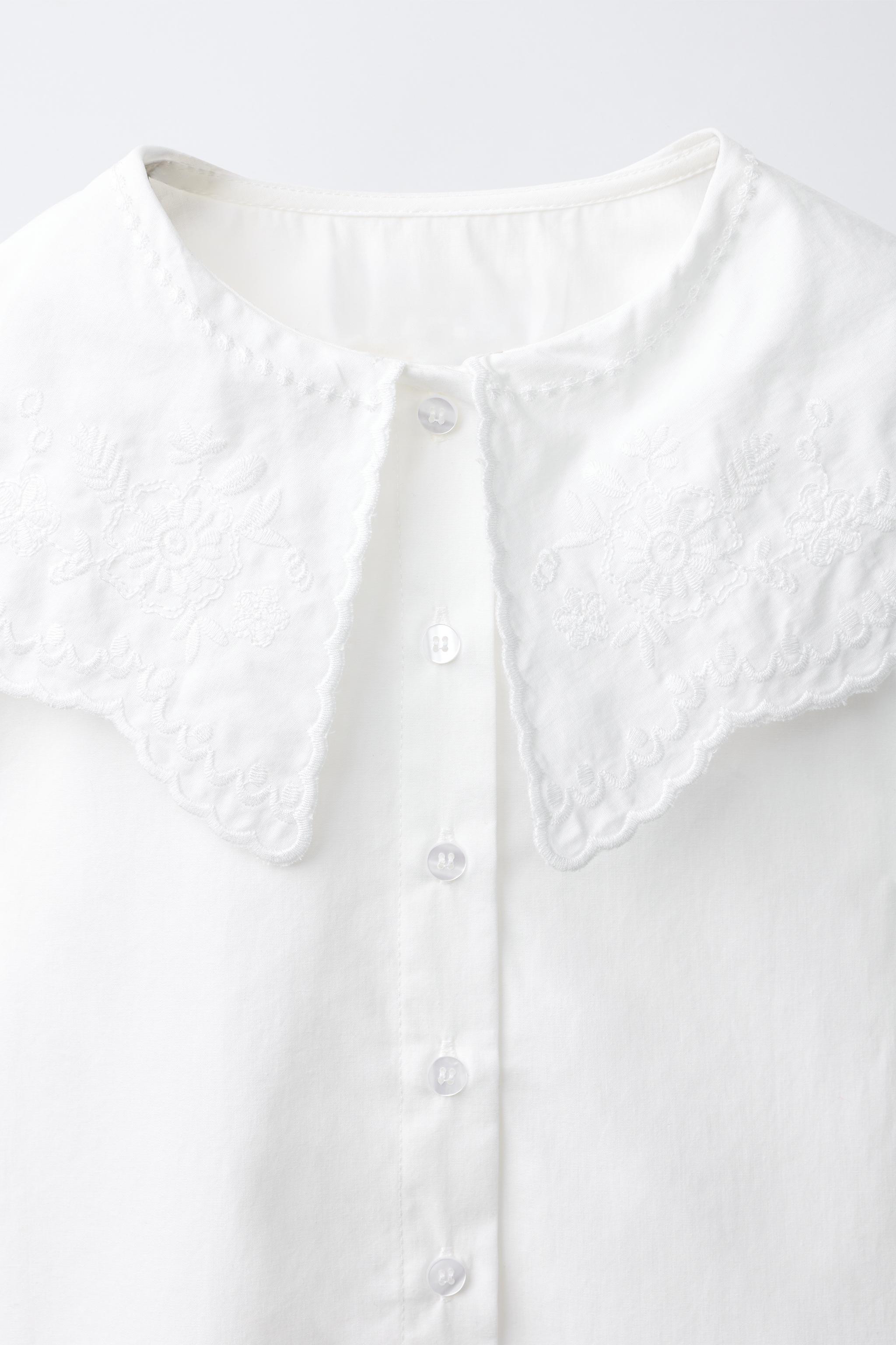 CHEMISE BRODÉE À COL CLAUDINE