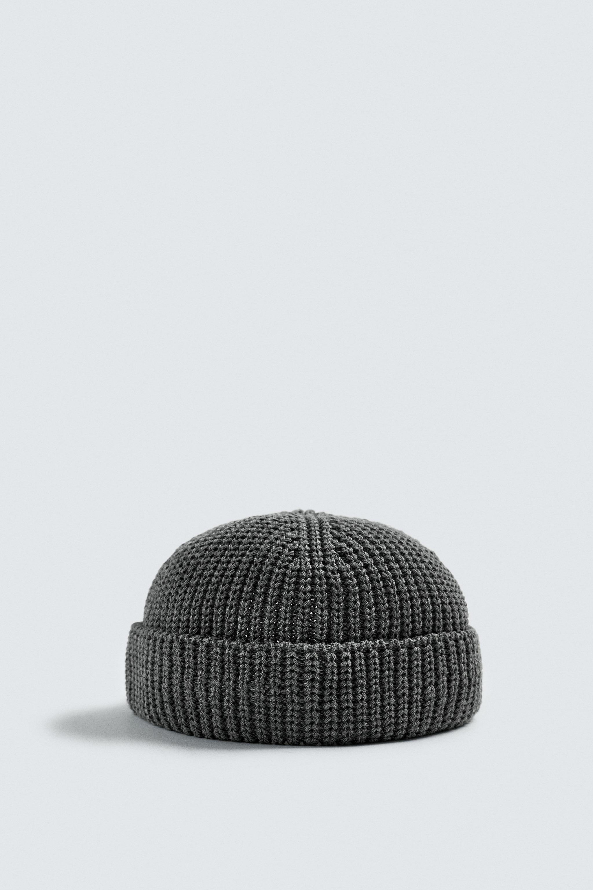 SHORT KNIT HAT - Chocolate | ZARA Canada