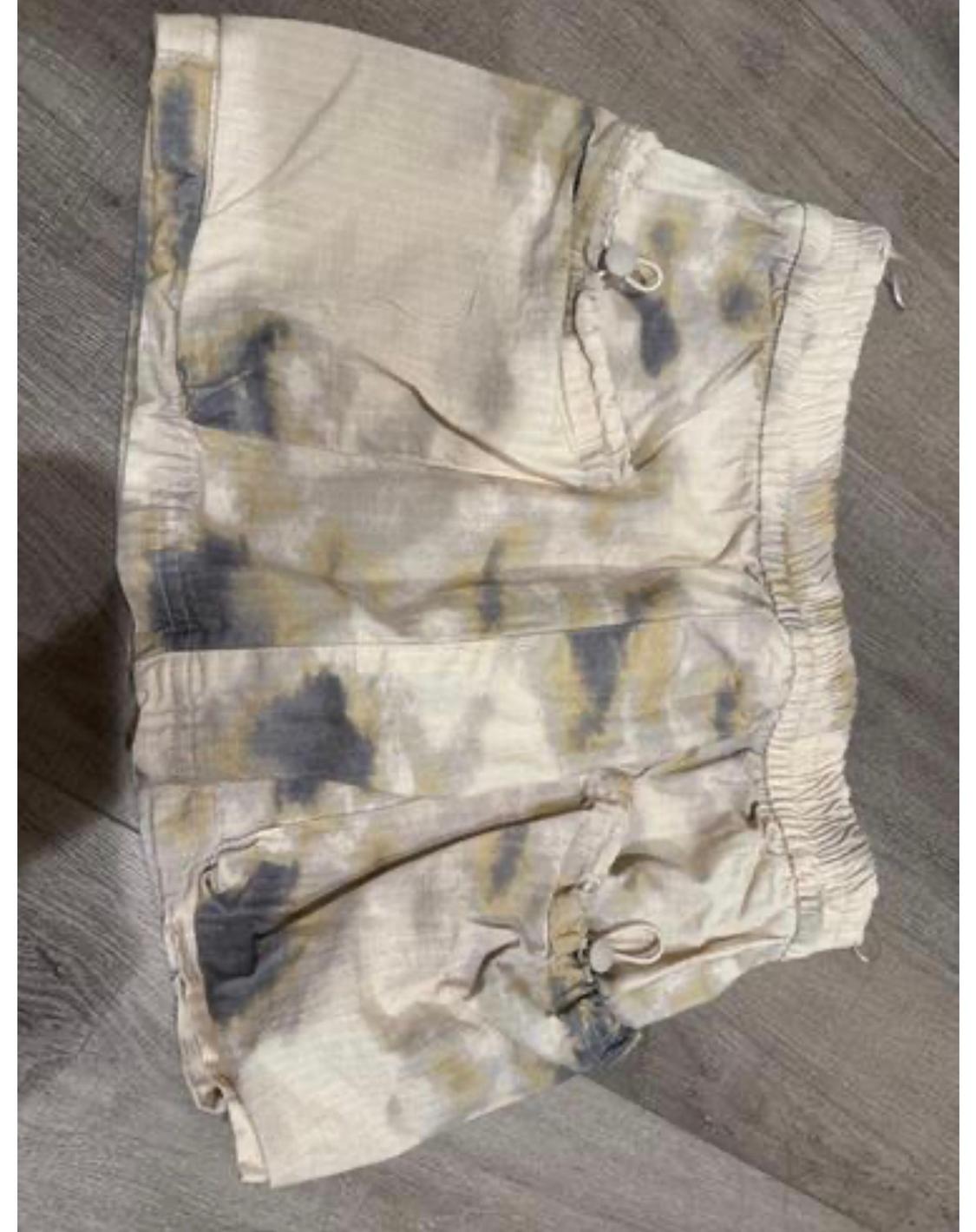 PRINTED MINI CARGO SKIRT - Image 3
