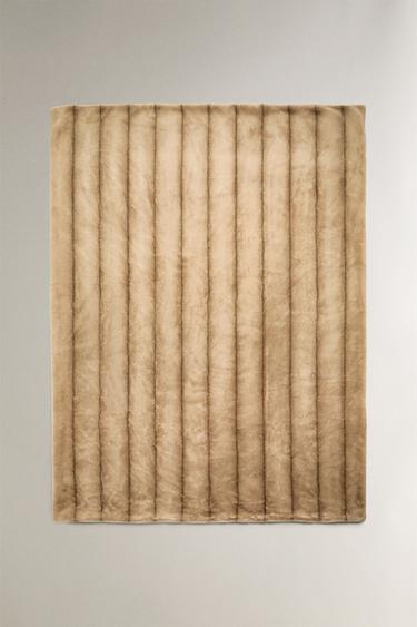 Zara STRIPED FAUX FUR BLANKET - Beige