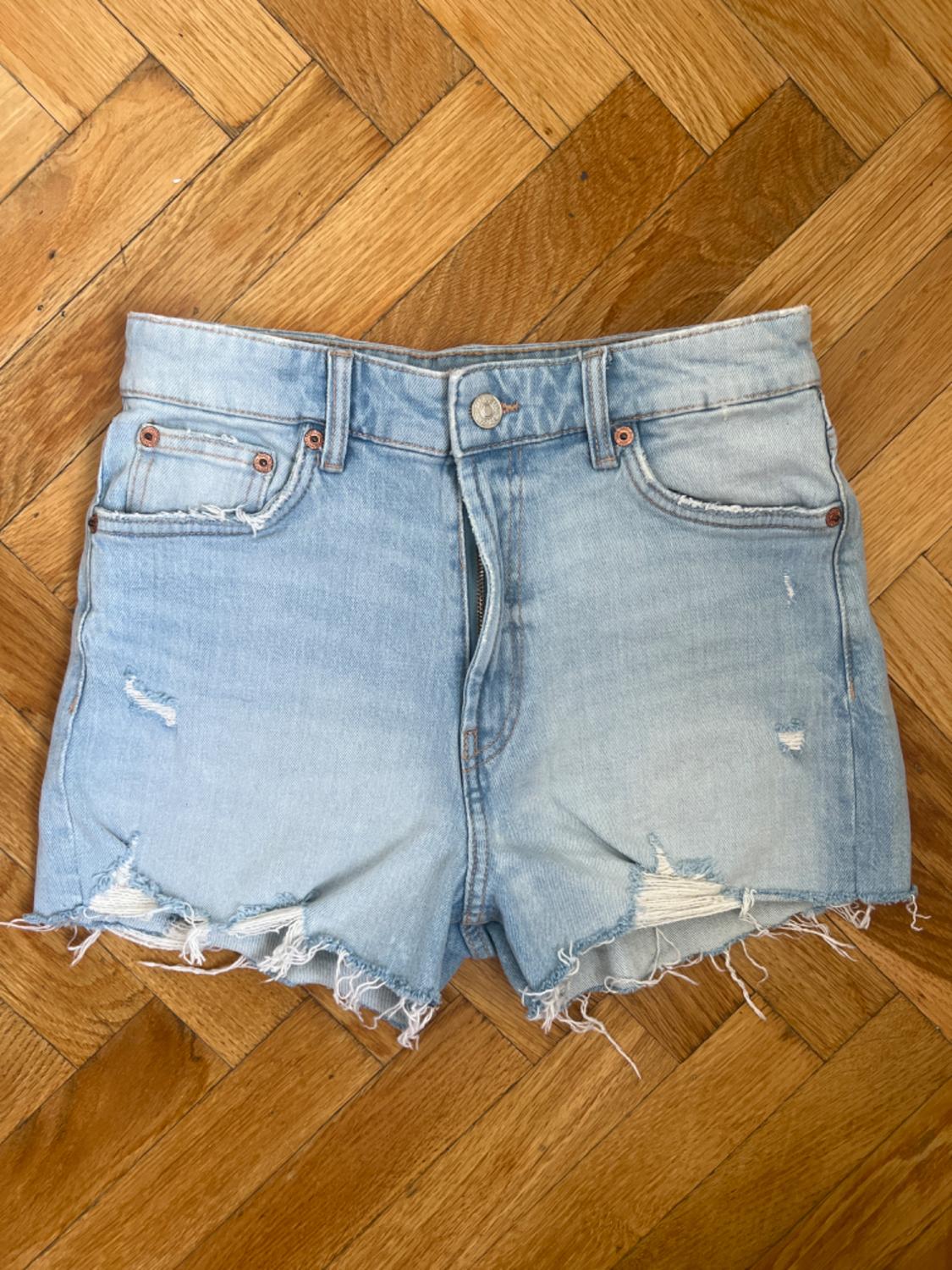 HIGH RISE DENIM SHORTS