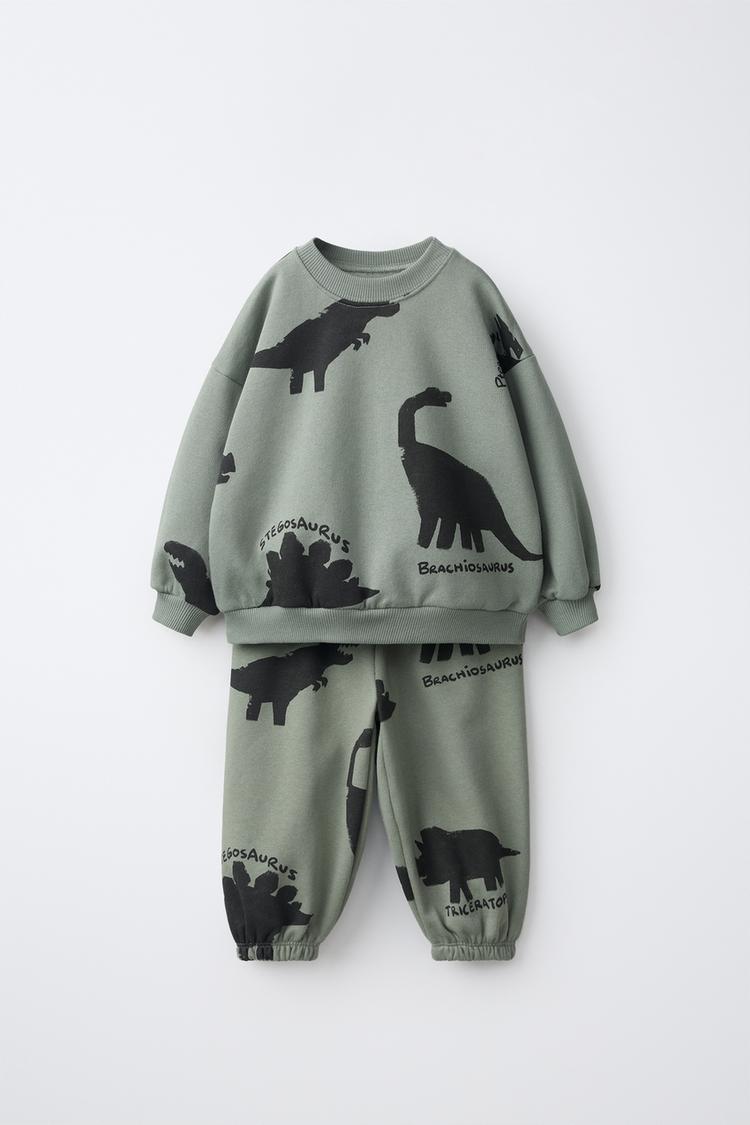 Conjunto sudadera y pantalon jogger dinosaurio