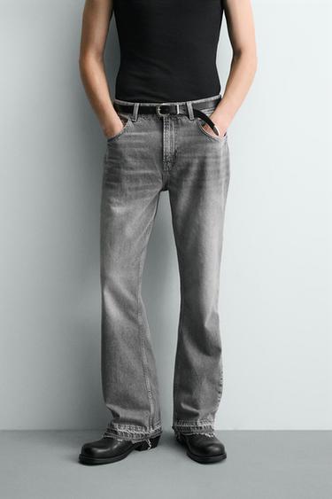 JEANS FLARE FIT - Gris de Zara