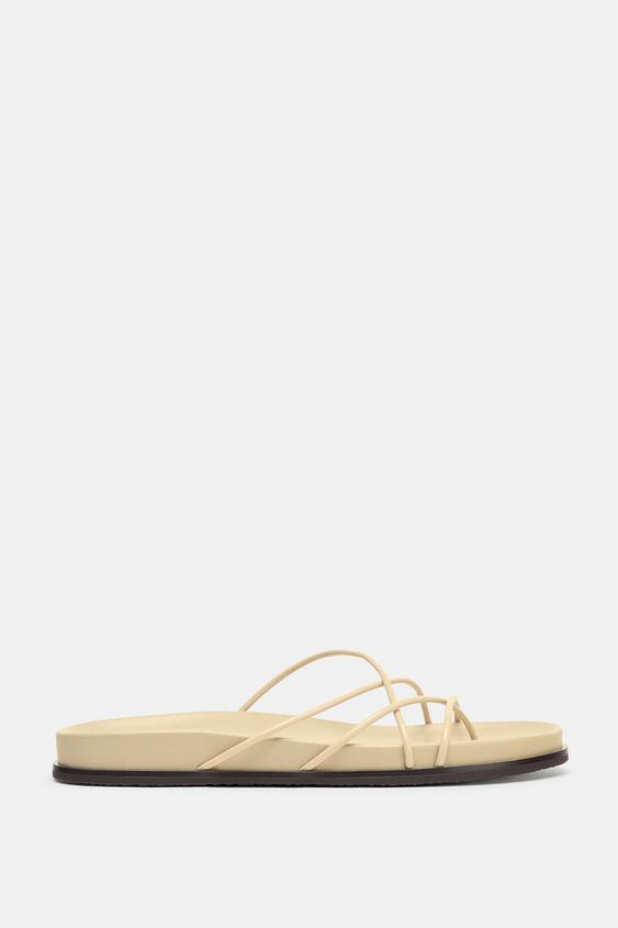 CROSSED STRAP SANDALS