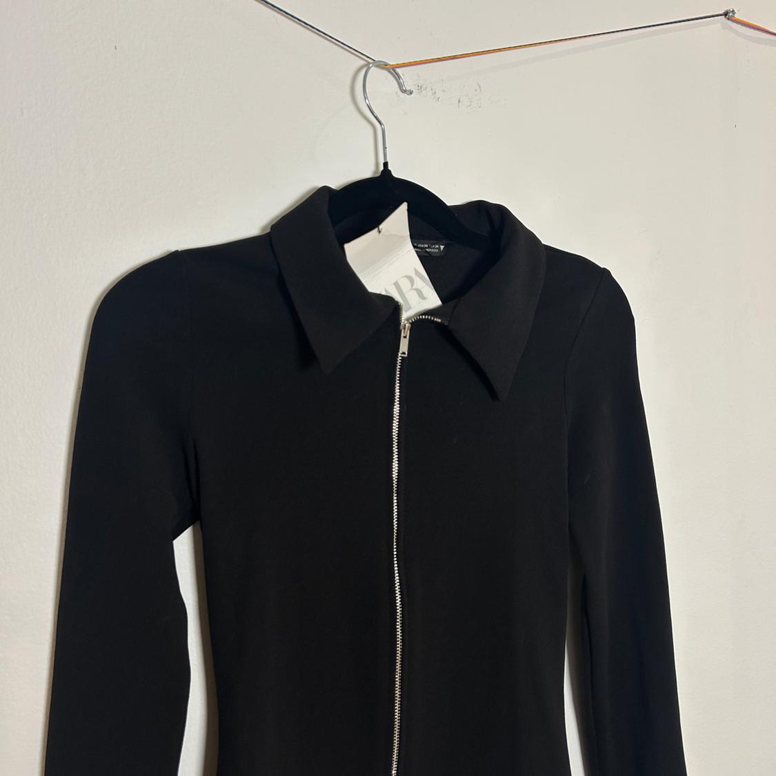 ZIPPERED STRETCH TOP - Image 2