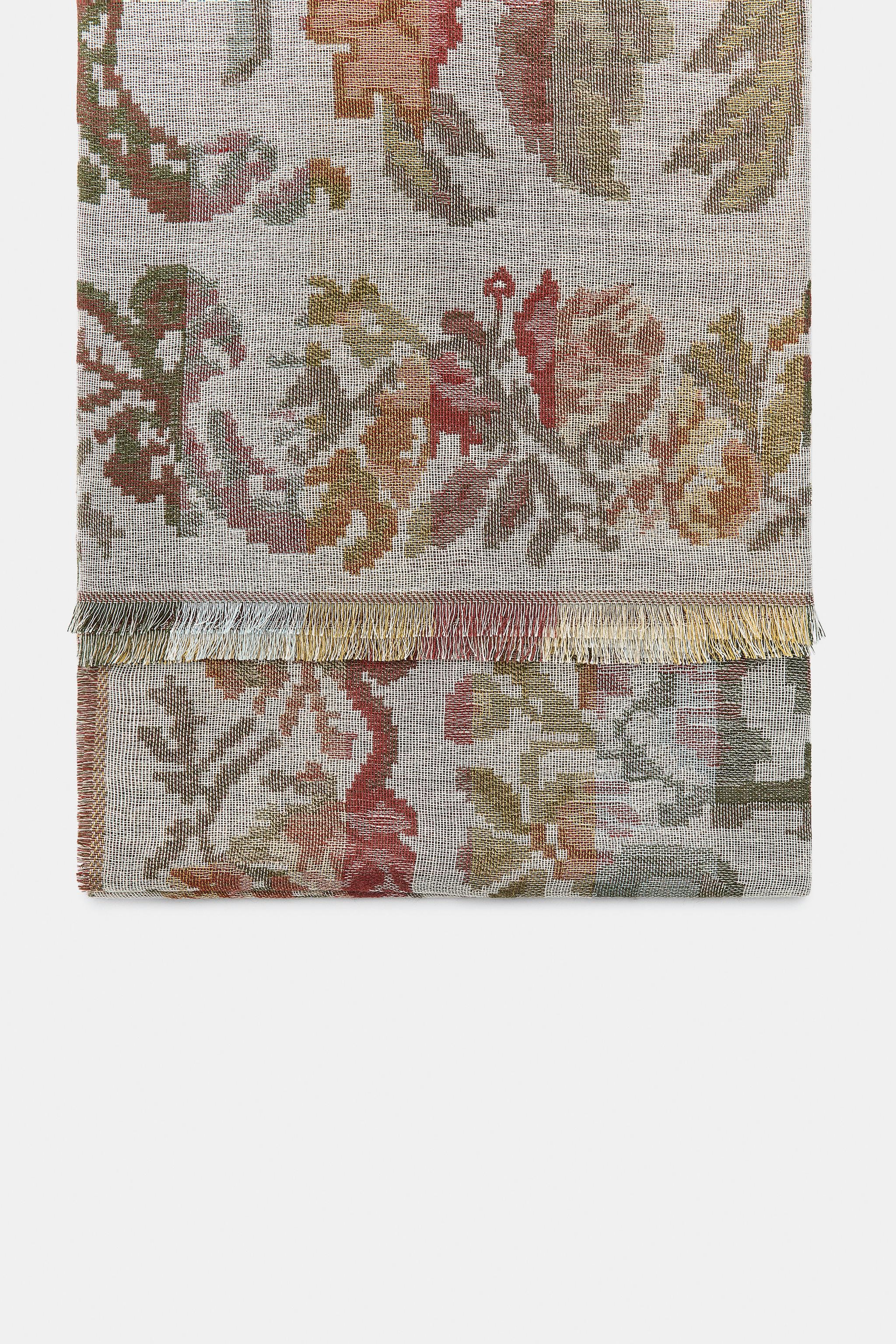 FLORAL PRINT JACQUARD WOOL BLEND SCARF