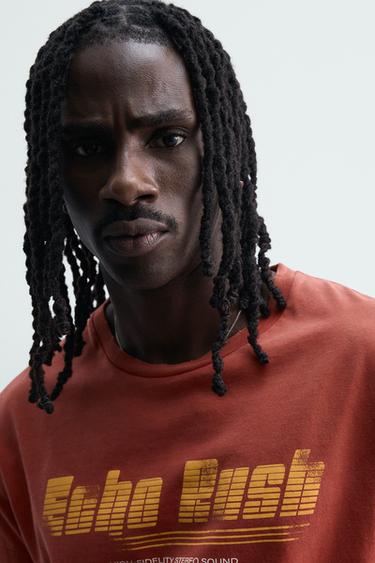 T-SHIRT LAVÉ À INSCRIPTION IMPRIMÉE - Rouge de Zara - Image 4