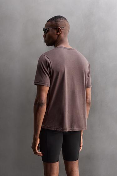 T-SHIRT SOFT STRUCTURÉ - Bordeaux de Zara - Image 2