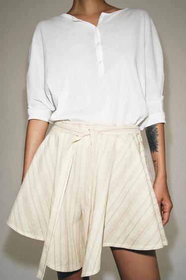 ZW COLLECTION STRIPED PLEATED SHORTS - striped by Zara