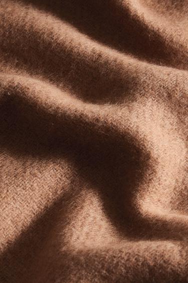 FRINGED SOFT THROW - 772 by Zara